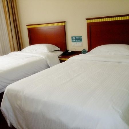 Greentree Inn Shandong Qingdao Zhengyang Road Jiajiayuan Shopping Center Business Hotel Csingtao Kültér fotó